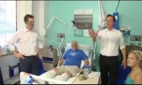 طبيب يطرد رئيس وزراء بريطانيا من المستشفى‏