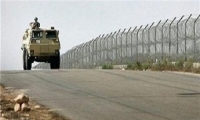 الجيش المصري يضبط 50 اجنبيا بحوزتهم اسلحة جنوب مصر