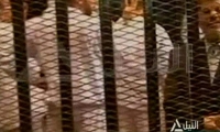 مصر: إحالة مرسي وقيادات إخوانية للجنايات بتهم التخابر