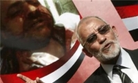 مرشد الإخوان يمثل أمام محكمة للمرة الأولى بعد عزل مرسي