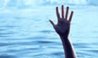 انقاذ فتاة عربية من الغرق ومواصلة البحث وراء شاب عربي
