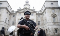 الشرطة البريطانية تفجر سيارة مشبوهة أمام السفارة الإسرائيلية في لندن