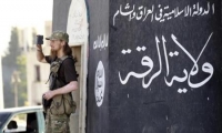 داعش يهدم ديرا وينقل مخطوفين مسيحيين في سوريا