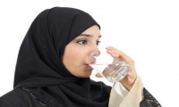 كيف تعوض نسبة الماء التي تفقدها في نهار رمضان