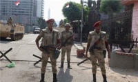 الجيش المصري يعتقل 9 مسلحين ويضبط متفجرات في سيناء