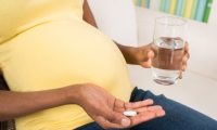 ما الرابط بين تناول الحامل لأدوية الحموضة وربو طفلها
