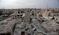مقتل وإصابة العشرات في غارات جوية كثيفة على إدلب