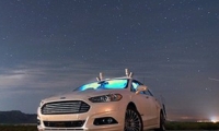 فورد فيوجن تسير بدون سائق وتستخدم أجهزة متطورة للرؤية