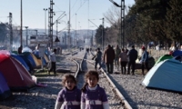 تحذيرات من أزمة إنسانية باليونان وتضاعف عدد اللاجئين
