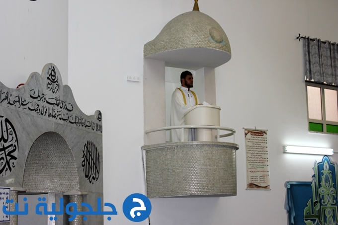 صور خطبة وصلاة العيد من مسجد ابو بكر الصديق