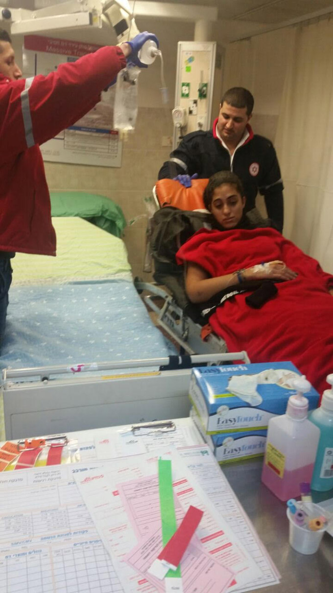 وصول الثلاث فتيات الناجيات من هجوم اسطنبول إلى البلاد