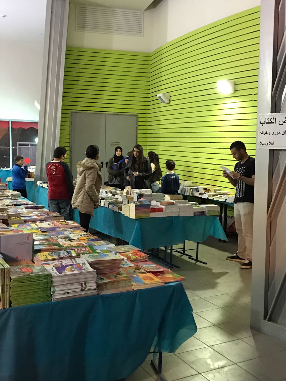 تمديد معرض الكتاب الناجح في جلجولية حتى ألأحد 19.02.2017