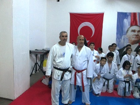 فريق الكراتية العربي بقيادة المدرب حسني عرار  في معسكر كراتيه في تركيا
