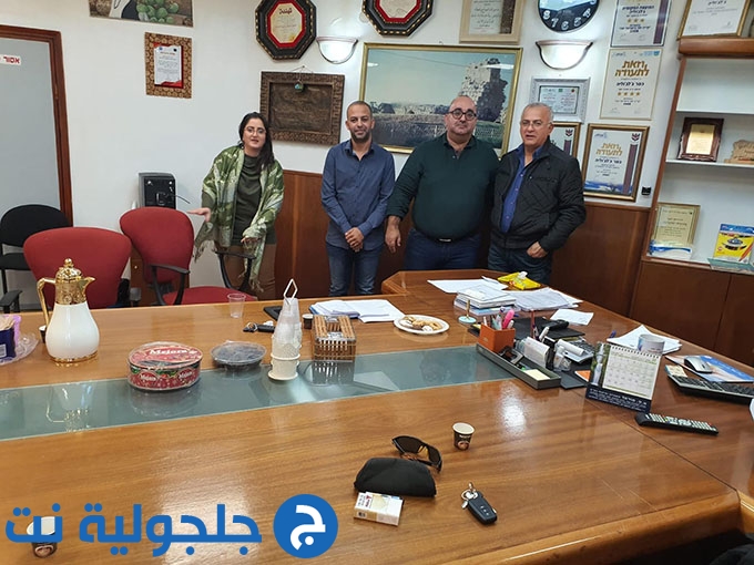 جلسة مثمرة بين رئيس مجلس جلجولية والسيد جلال الصفدي 