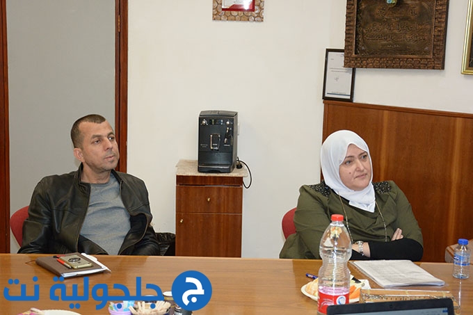 جلسة مع مديرات ومدراء مدارس جلجولية في المجلس المحلي