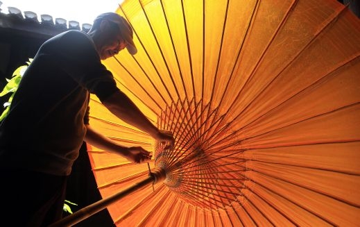 صناعة مظلات الورق في الصين: حضارة وحرفة